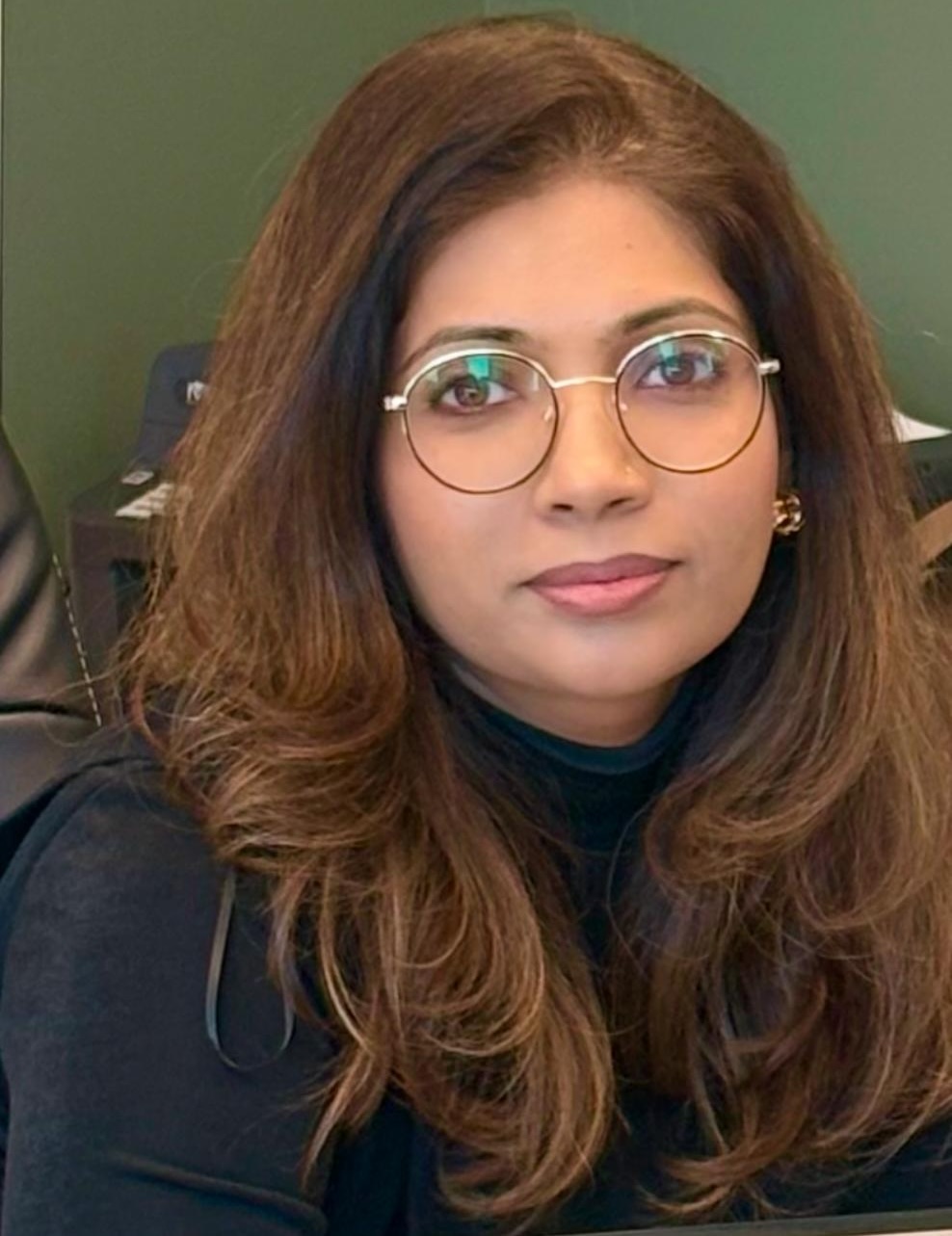 Ms Mahnoosh Qamar, Director